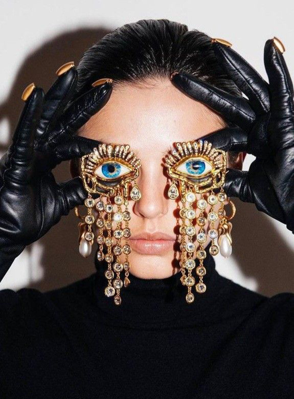 Eye earrings — Schiaparelli fashion jewelry, designed by Elsa Sen